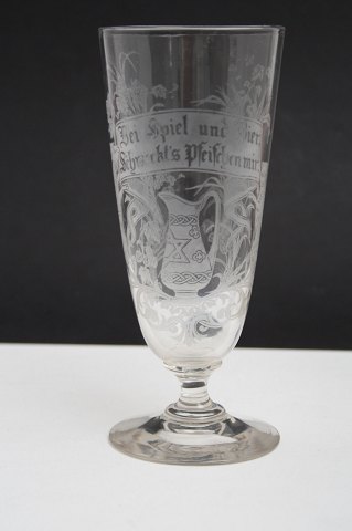 Tysk glas med inskription