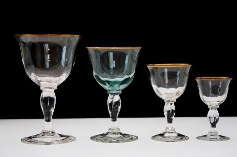 Violglas med guldkant,
Holmegaard glasværk